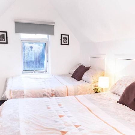 Apartment Up To 9 Close To Centre, Big Tv And Wifi Cardiff Ngoại thất bức ảnh